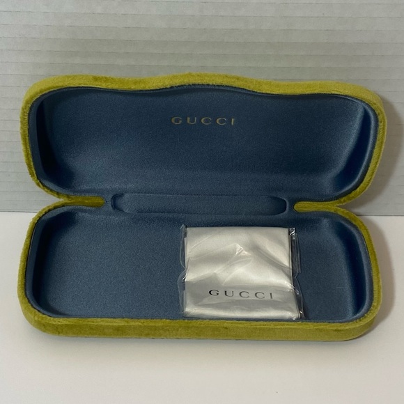 Gucci Green Lime Velvet Sunglass Case And Cleaning Cloth - Picture 3 of 3
